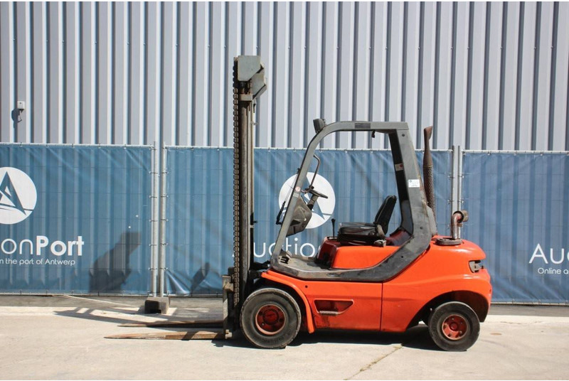 Linde H30D-02 - 디젤 지게차 : 사진 2 Linde H30D-02 - 디젤 지게차 : 사진 2