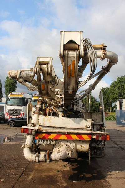 Mercedes-Benz 2631 - 크레인 트럭 : 사진 4 Mercedes-Benz 2631 - 크레인 트럭 : 사진 4