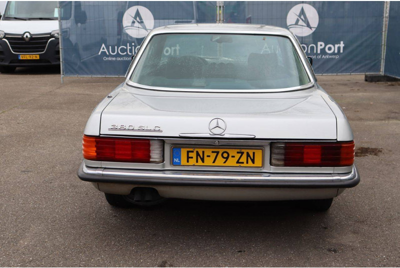 Mercedes-Benz 300-serie 380 SLC - 세단 : 사진 5 Mercedes-Benz 300-serie 380 SLC - 세단 : 사진 5