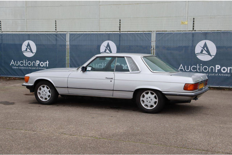 Mercedes-Benz 300-serie 380 SLC - 세단 : 사진 4 Mercedes-Benz 300-serie 380 SLC - 세단 : 사진 4