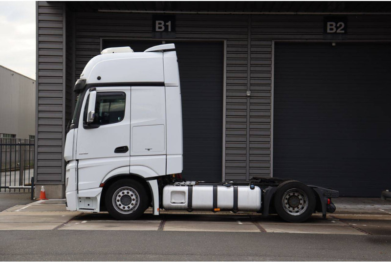 Mercedes-Benz ACTROS - 캡 새시 트럭 : 사진 2 Mercedes-Benz ACTROS - 캡 새시 트럭 : 사진 2