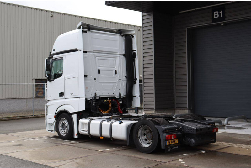 Mercedes-Benz ACTROS - 캡 새시 트럭 : 사진 4 Mercedes-Benz ACTROS - 캡 새시 트럭 : 사진 4