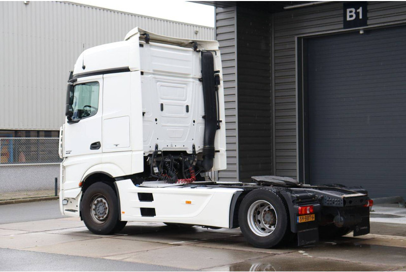 Mercedes-Benz Actros - 캡 새시 트럭 : 사진 4 Mercedes-Benz Actros - 캡 새시 트럭 : 사진 4
