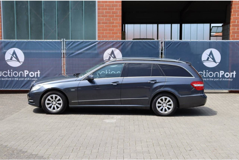 Mercedes-Benz E-Klasse 200 GCI - 차량 : 사진 2 Mercedes-Benz E-Klasse 200 GCI - 차량 : 사진 2