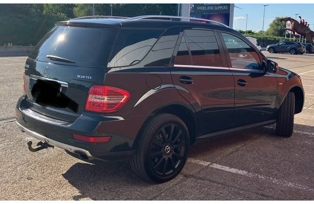 Mercedes-Benz M-Klasse ML 350 CDI BLUETEС - 세단 : 사진 3 Mercedes-Benz M-Klasse ML 350 CDI BLUETEС - 세단 : 사진 3