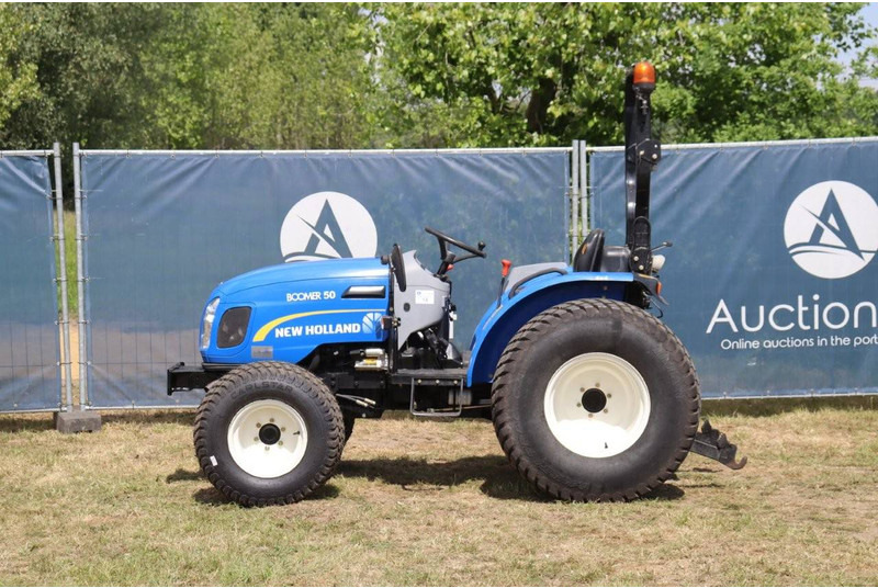 New Holland Boomer 50HST - 장궤형 트랙터 : 사진 2 New Holland Boomer 50HST - 장궤형 트랙터 : 사진 2