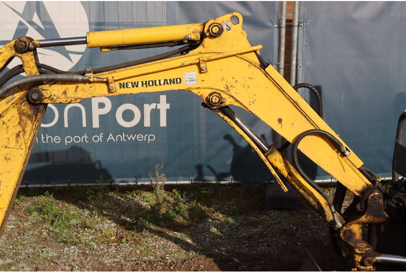 미니 굴삭기 New Holland E10SR : 사진 16 미니 굴삭기 New Holland E10SR : 사진 16