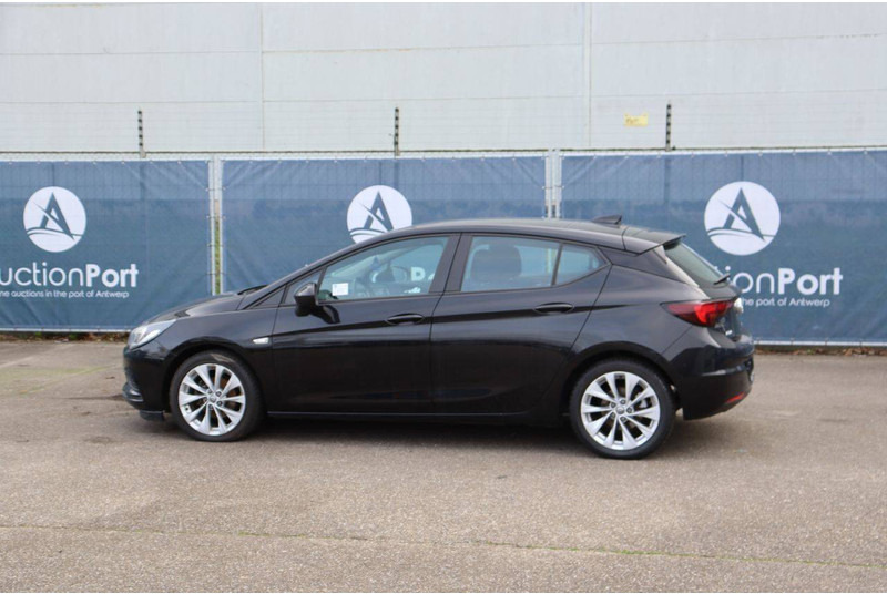 Opel Astra - 세단 : 사진 3 Opel Astra - 세단 : 사진 3