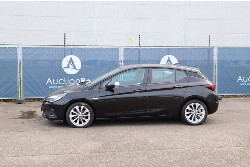 Opel Astra - 세단 : 사진 1 Opel Astra - 세단 : 사진 1