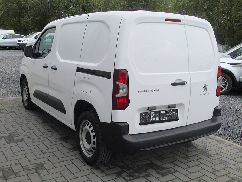Peugeot Partner 1.5 BlueHDi Automatic - 패널 밴 : 사진 3 Peugeot Partner 1.5 BlueHDi Automatic - 패널 밴 : 사진 3