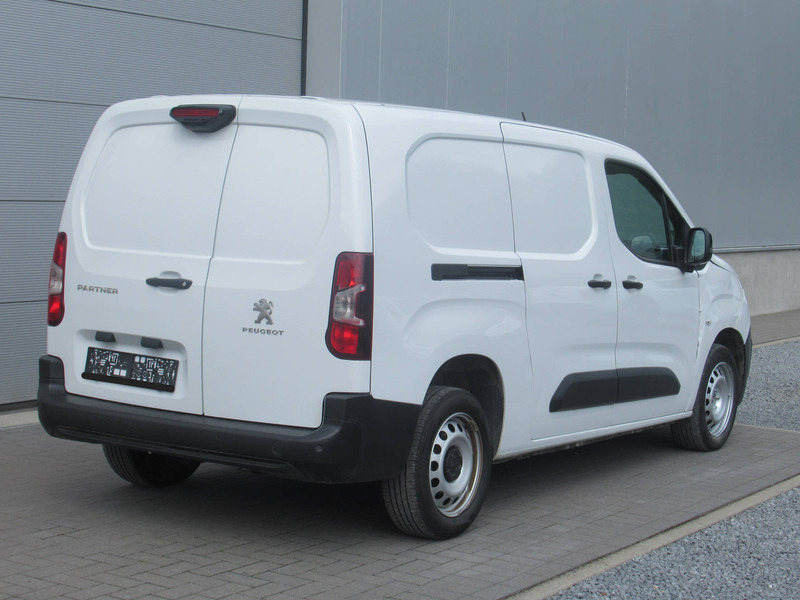 Peugeot Partner (III) 1.5 BlueHDi Automatic - 패널 밴 : 사진 3 Peugeot Partner (III) 1.5 BlueHDi Automatic - 패널 밴 : 사진 3