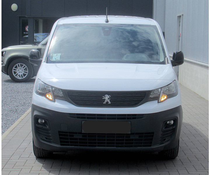 Peugeot Partner (III) 1.5 BlueHDi Automatic - 패널 밴 : 사진 5 Peugeot Partner (III) 1.5 BlueHDi Automatic - 패널 밴 : 사진 5