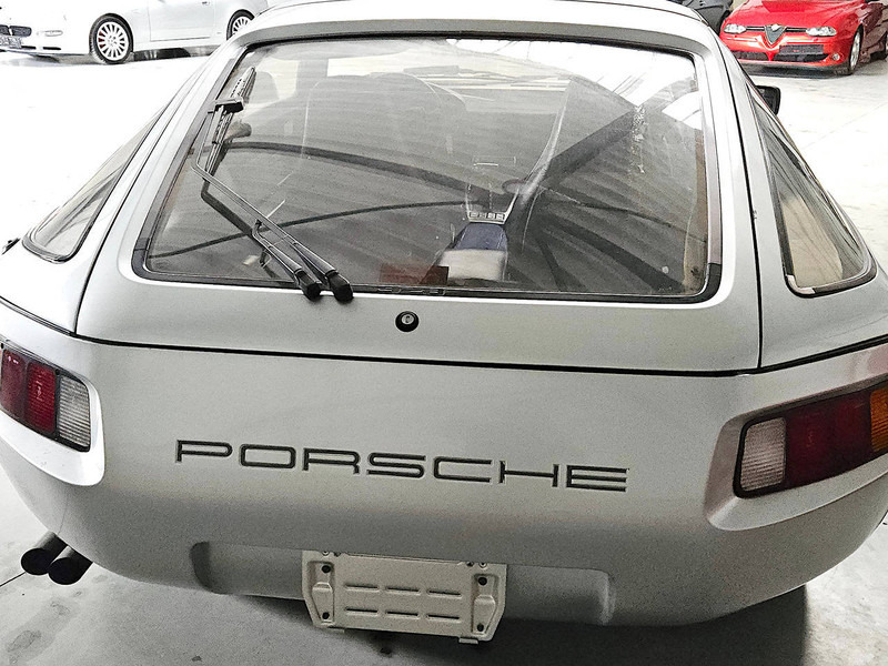 Porsche 928 Automatic - 세단 : 사진 3 Porsche 928 Automatic - 세단 : 사진 3