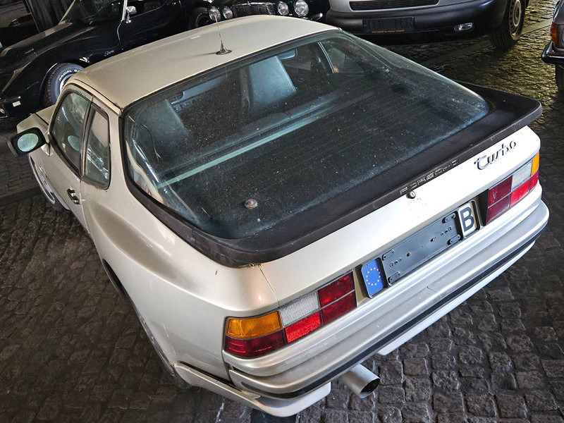 Porsche 944 Turbo - 세단 : 사진 2 Porsche 944 Turbo - 세단 : 사진 2