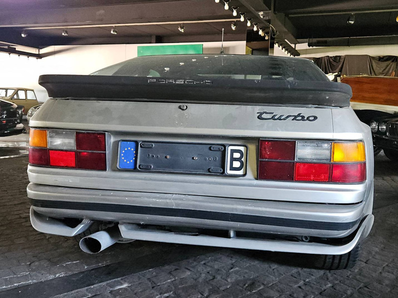 Porsche 944 Turbo - 세단 : 사진 3 Porsche 944 Turbo - 세단 : 사진 3