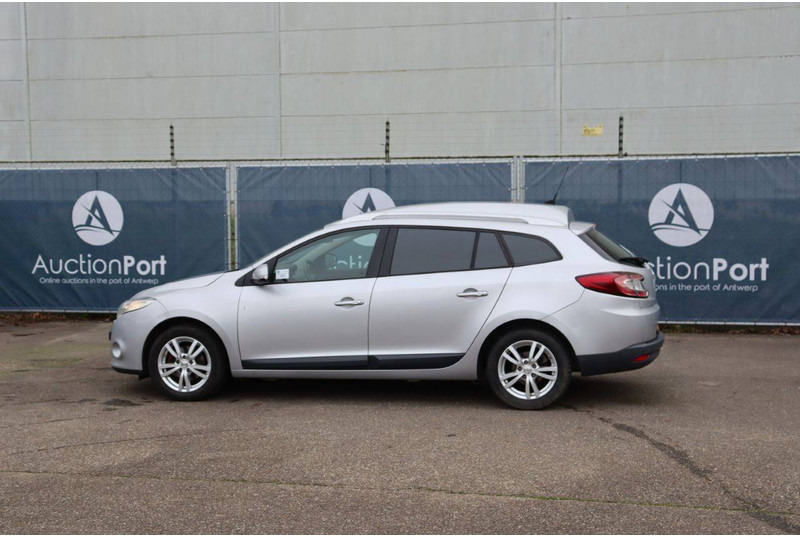 Renault Mégane - 세단 : 사진 3 Renault Mégane - 세단 : 사진 3