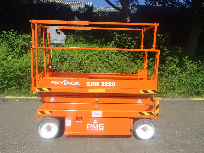 Skyjack SJ3220 - 시저 리프트 : 사진 1 Skyjack SJ3220 - 시저 리프트 : 사진 1