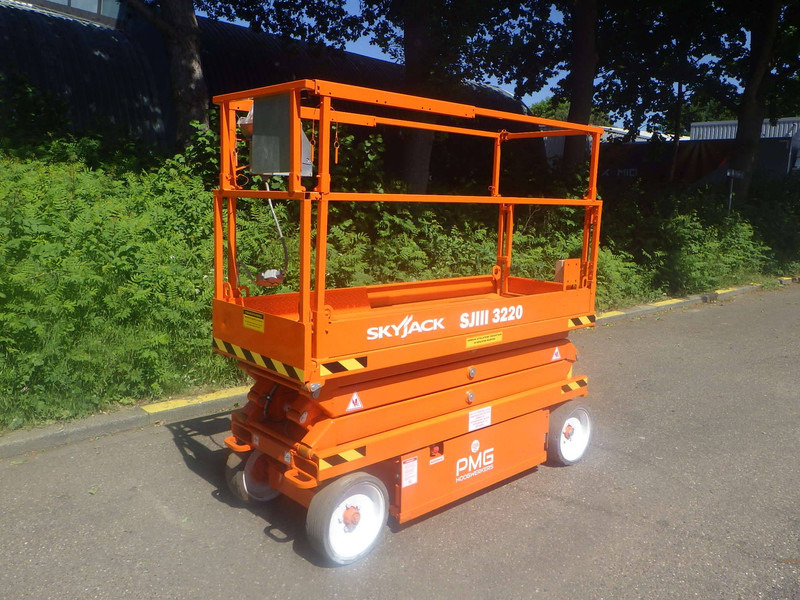 Skyjack SJ3220 - 시저 리프트 : 사진 2 Skyjack SJ3220 - 시저 리프트 : 사진 2