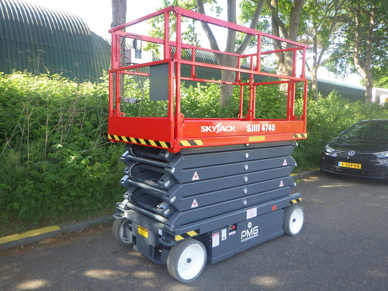 Skyjack SJ4740 - 시저 리프트 : 사진 2 Skyjack SJ4740 - 시저 리프트 : 사진 2