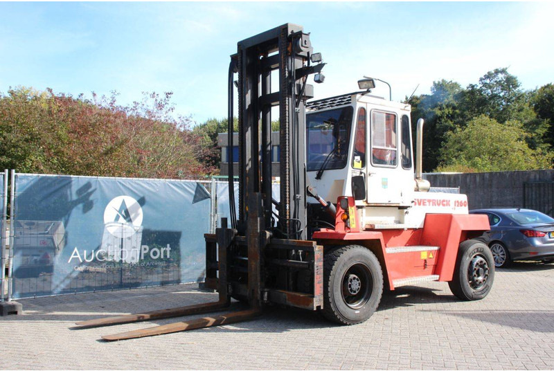 디젤 지게차 Svetruck 1260-30 : 사진 8