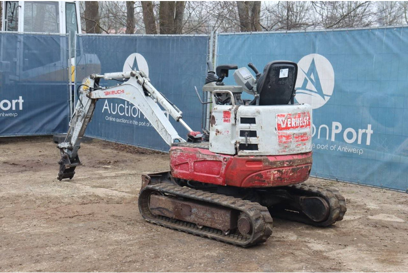 Takeuchi TB215R - 미니 굴삭기 : 사진 3 Takeuchi TB215R - 미니 굴삭기 : 사진 3