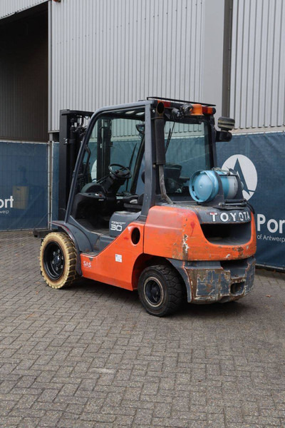 Toyota 068FG30F - LPG 지게차 : 사진 4 Toyota 068FG30F - LPG 지게차 : 사진 4