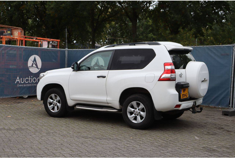Toyota Land Cruiser - 세단 : 사진 3 Toyota Land Cruiser - 세단 : 사진 3