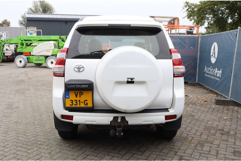 Toyota Land Cruiser - 세단 : 사진 5 Toyota Land Cruiser - 세단 : 사진 5