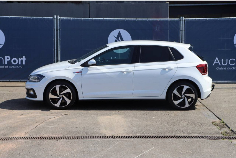 Volkswagen Polo GTI - 세단 : 사진 2 Volkswagen Polo GTI - 세단 : 사진 2