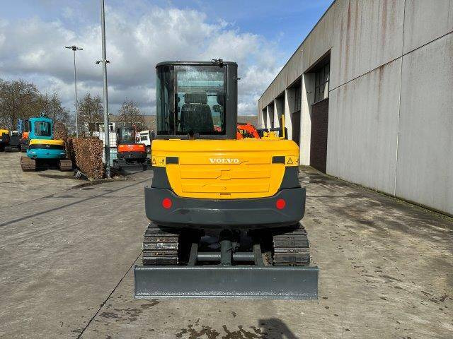 Volvo EC60C - 크롤러 굴삭기 : 사진 5 Volvo EC60C - 크롤러 굴삭기 : 사진 5