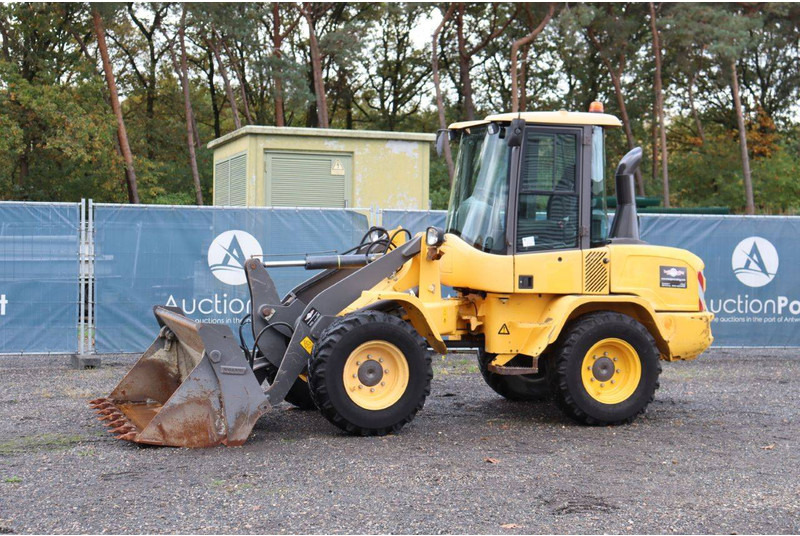 Volvo L30G - 휠 로더 : 사진 1 Volvo L30G - 휠 로더 : 사진 1