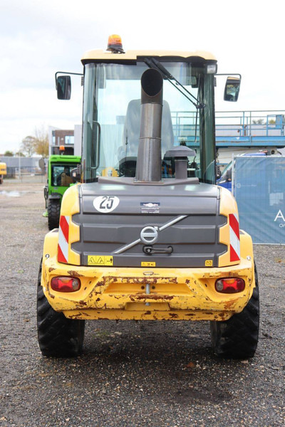 Volvo L30G - 휠 로더 : 사진 5 Volvo L30G - 휠 로더 : 사진 5