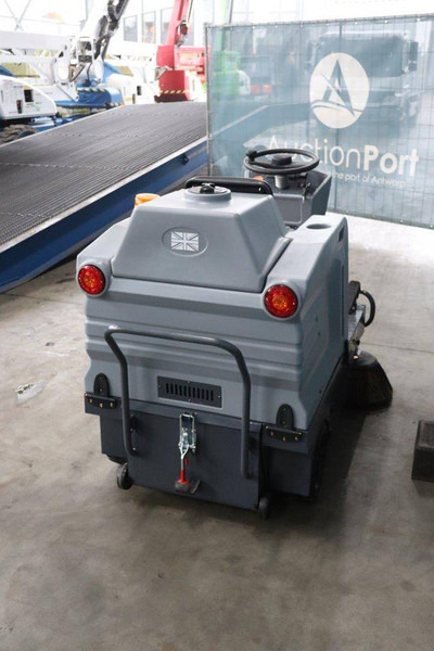 신규 거리 청소 차량 Westfield S1250 : 사진 6
