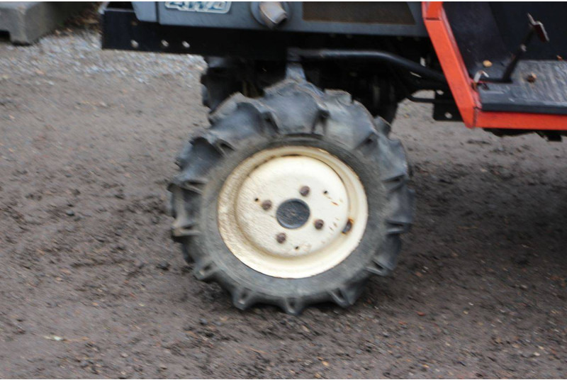 장궤형 트랙터 Yanmar F155D : 사진 15 장궤형 트랙터 Yanmar F155D : 사진 15