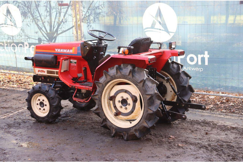 Yanmar F17D - 장궤형 트랙터 : 사진 3 Yanmar F17D - 장궤형 트랙터 : 사진 3