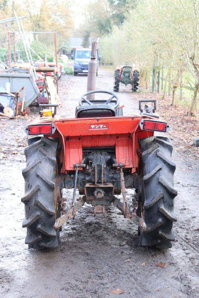 Yanmar F200 - 장궤형 트랙터 : 사진 5 Yanmar F200 - 장궤형 트랙터 : 사진 5