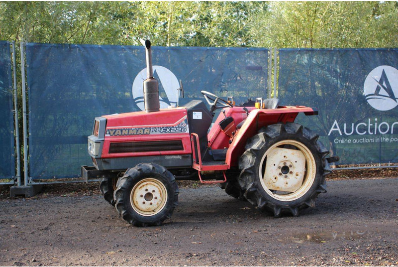 Yanmar FX22D - 장궤형 트랙터 : 사진 1 Yanmar FX22D - 장궤형 트랙터 : 사진 1