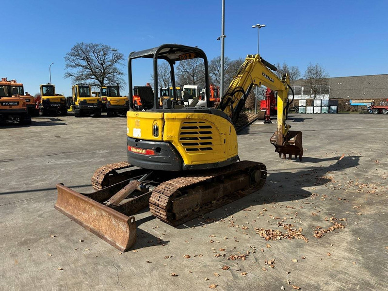 Yanmar VIO45-6B - 크롤러 굴삭기 : 사진 4 Yanmar VIO45-6B - 크롤러 굴삭기 : 사진 4