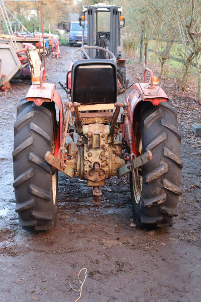 Yanmar YM2210d - 장궤형 트랙터 : 사진 5 Yanmar YM2210d - 장궤형 트랙터 : 사진 5