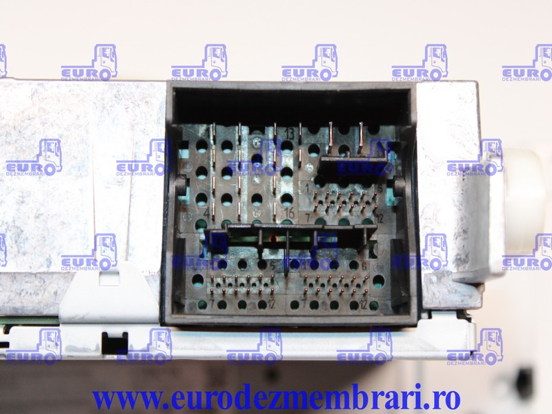 ELEMENT BORD UNITATE MULTIMEDIA AUS SCANIA SUPER 2906950, 2819280 - 대시보드 트럭 용 : 사진 4 ELEMENT BORD UNITATE MULTIMEDIA AUS SCANIA SUPER 2906950, 2819280 - 대시보드 트럭 용 : 사진 4