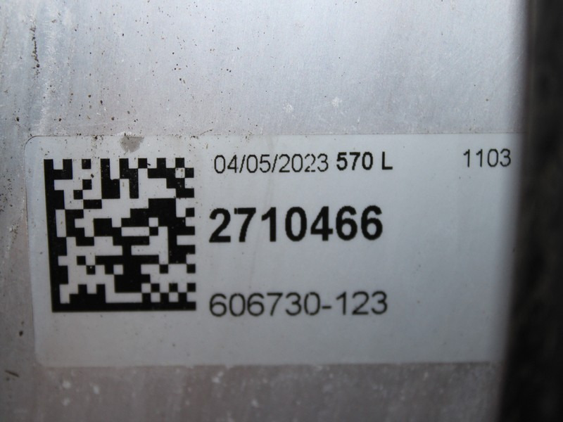 REZERVOR COMBUSTIBIL 570L + CARCASA POMPARE COMBUSTIBIL SCANIA SUPER 2710466, 3110686 - 연료 탱크 트럭 용 : 사진 4 REZERVOR COMBUSTIBIL 570L + CARCASA POMPARE COMBUSTIBIL SCANIA SUPER 2710466, 3110686 - 연료 탱크 트럭 용 : 사진 4