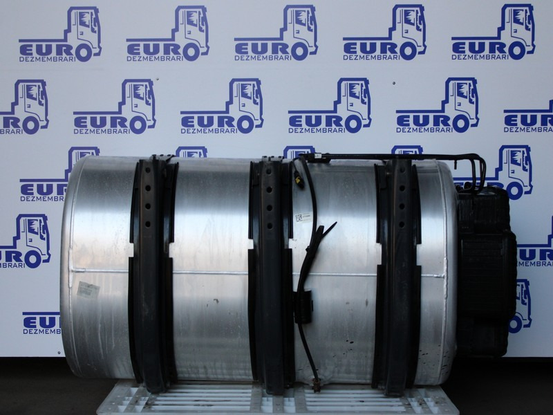 REZERVOR COMBUSTIBIL 570L + CARCASA POMPARE COMBUSTIBIL SCANIA SUPER 2710466, 3110686 - 연료 탱크 트럭 용 : 사진 2 REZERVOR COMBUSTIBIL 570L + CARCASA POMPARE COMBUSTIBIL SCANIA SUPER 2710466, 3110686 - 연료 탱크 트럭 용 : 사진 2