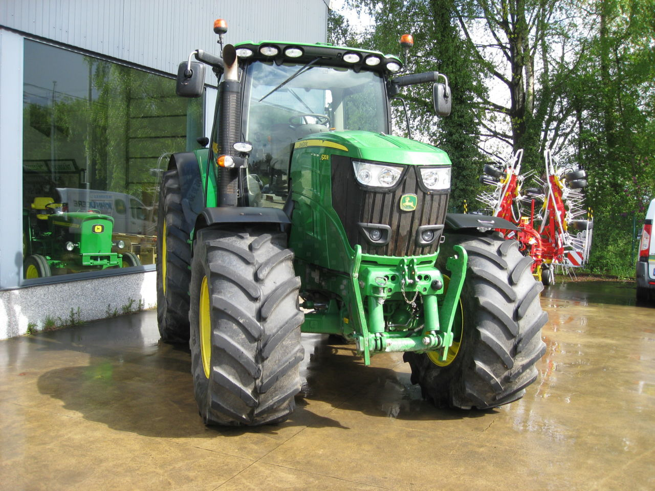John Deere 6210R AUTOPOWER - 장궤형 트랙터 : 사진 1 John Deere 6210R AUTOPOWER - 장궤형 트랙터 : 사진 1
