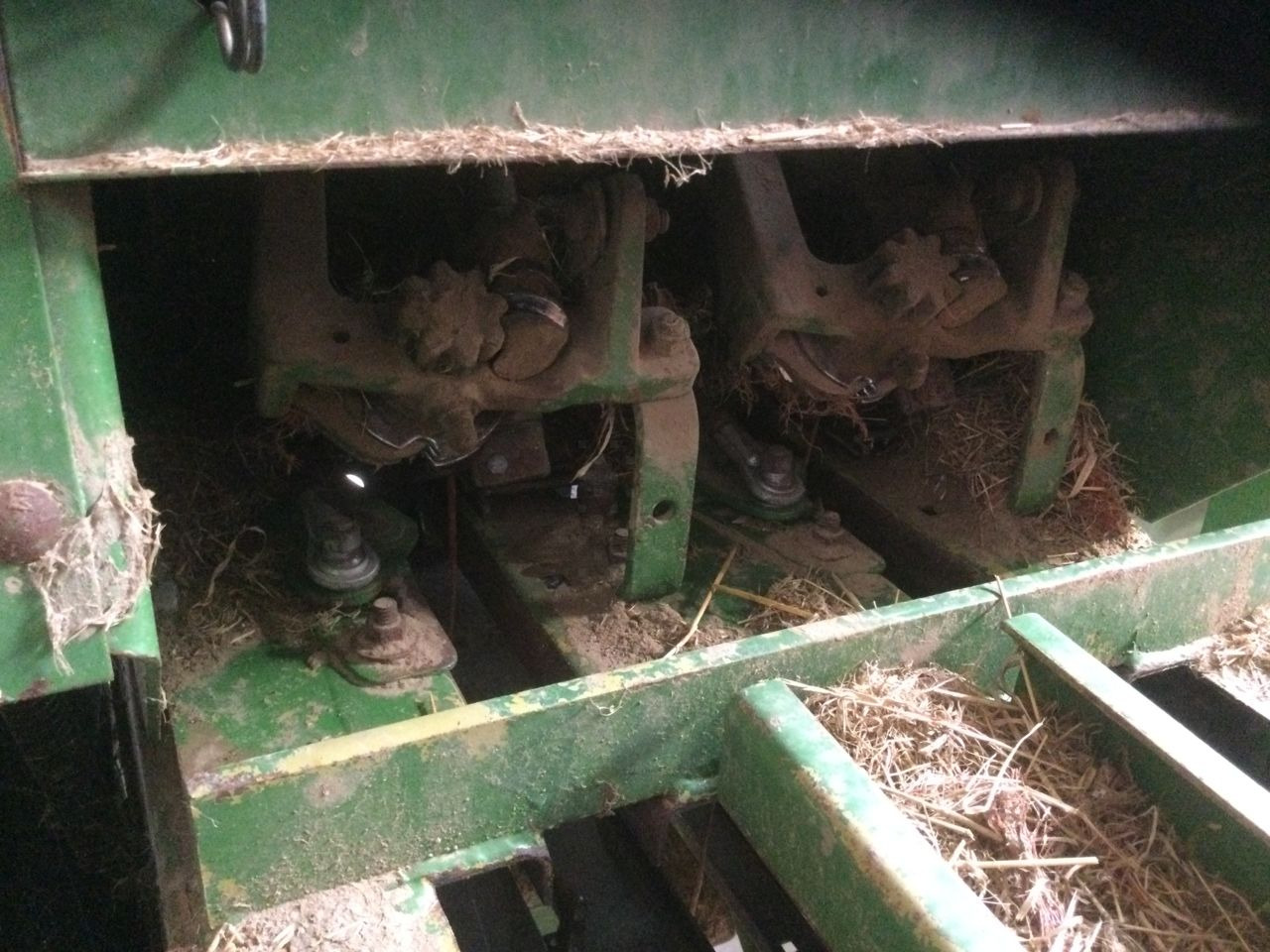 John Deere 336A - 정사각 베일러 : 사진 3 John Deere 336A - 정사각 베일러 : 사진 3