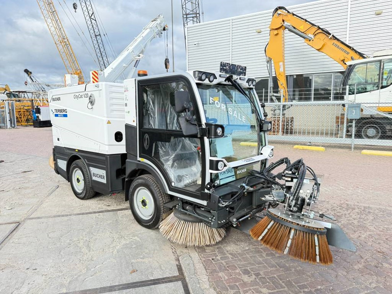Bucher CityCat V20 Euro 6 demo - 거리 청소 차량 : 사진 2 Bucher CityCat V20 Euro 6 demo - 거리 청소 차량 : 사진 2