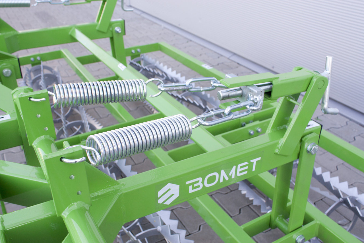 BOMET Wały strunowe podwójne z dociskiem sprężynowym 2,8 m / Doppelte Krümelwalzen mit Federspanneisen / Double string rollers with spring pressure2,8m / Двухрядные струнные катки с пружинным прижиманием 2, - 농장 롤러 : 사진 5 BOMET Wały strunowe podwójne z dociskiem sprężynowym 2,8 m / Doppelte Krümelwalzen mit Federspanneisen / Double string rollers with spring pressure2,8m / Двухрядные струнные катки с пружинным прижиманием 2, - 농장 롤러 : 사진 5