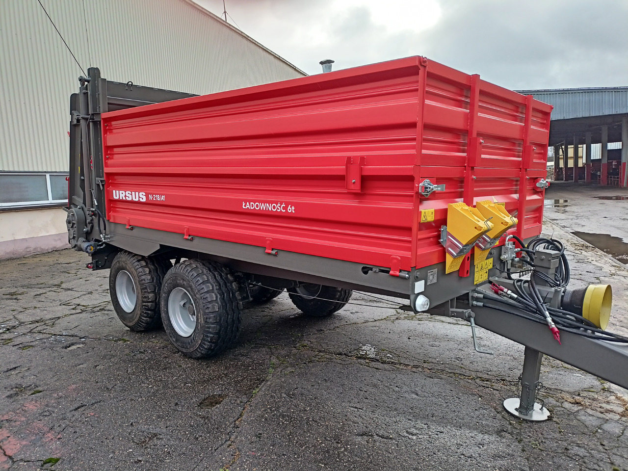 Ursus Rozrzutnik obornika 6 t / Разбрасыватель навоза / Miststreuer / Manure spreader 6 t - 퇴비 스프레더 : 사진 3 Ursus Rozrzutnik obornika 6 t / Разбрасыватель навоза / Miststreuer / Manure spreader 6 t - 퇴비 스프레더 : 사진 3