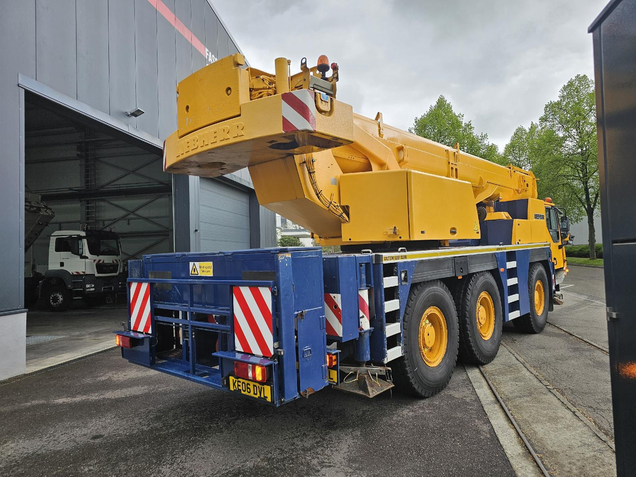 Liebherr LTM 1055-3.1 (06 - 056 016) | 6 x 6 - 모바일 크레인 : 사진 3 Liebherr LTM 1055-3.1 (06 - 056 016) | 6 x 6 - 모바일 크레인 : 사진 3