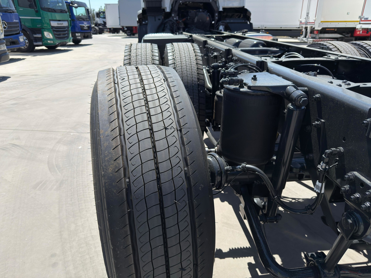 IVECO AD280X40 YPS ON X-WAY E6 (Chassis) - 캡 새시 트럭 : 사진 5 IVECO AD280X40 YPS ON X-WAY E6 (Chassis) - 캡 새시 트럭 : 사진 5