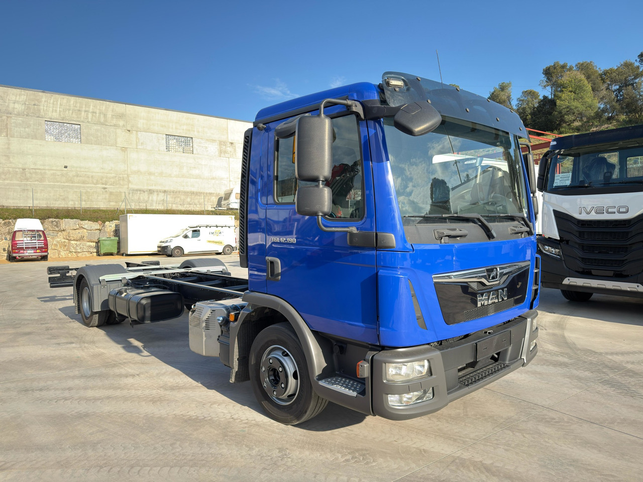 MAN 12.190 BL TGL E6 (Chassis) - 캡 새시 트럭 : 사진 2 MAN 12.190 BL TGL E6 (Chassis) - 캡 새시 트럭 : 사진 2
